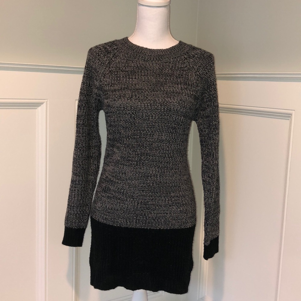 😍 size XS Gray/Black Sweater Dress